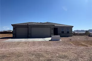 7424 E Sawmill Dr, Kingman, AZ 86401 - Photo 1