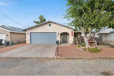 1941 Motor Avenue, Kingman, AZ 86401 - Photo 1