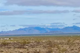 2100 S Lone Ranger, Yucca, AZ 86438 - Photo 1