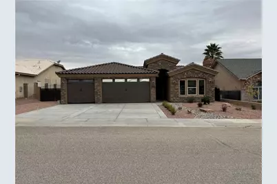 704 Country Club Drive, Kingman, AZ 86401 - Photo 1