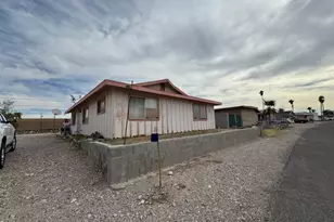 2074 Kingston Dr, Bullhead City, AZ 86442 - Photo 1