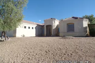 2668 Edgewater Dr, Bullhead City, AZ 86442 - Photo 1