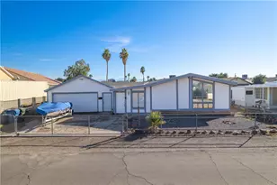 1364 Tuthill Ln, Bullhead City, AZ 86442 - Photo 1