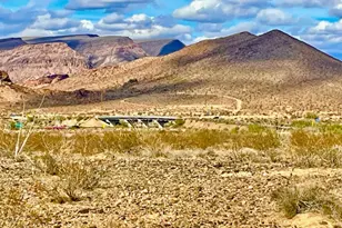 3080 S Kickapoo Dr, Yucca, AZ 86438 - Photo 1