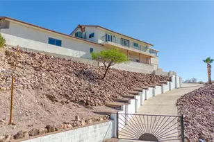 3194 Sycamore Ave, Bullhead City, AZ 86429 - Photo 1