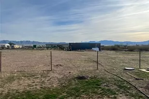 898 S Elgin Rd, Golden Valley, AZ 86413 - Photo 1