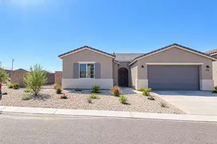 2778 Blueridge Ct, Bullhead City, AZ 86429 - Photo 1