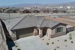 2782 Blueridge Ct, Bullhead City, AZ 86429 - Photo 1