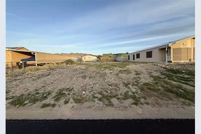 571 Roadrunner Drive, Bullhead City, AZ 86442 - Photo 1