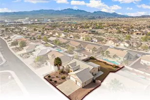 2821 E Singing Breeze Ln, Bullhead City, AZ 86429 - Photo 1