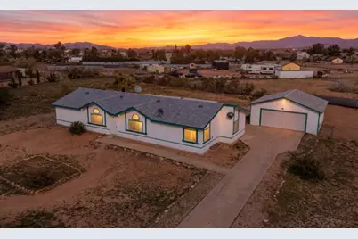 5845 W Abrigo Drive, Golden Valley, AZ 86413 - Photo 1