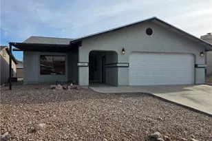 1390 Mirada Dr, Bullhead City, AZ 86442 - Photo 1