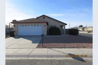 2704 Louise, Kingman, AZ 86401 - Photo 1