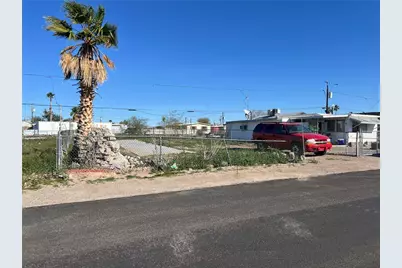 559 Silver Lane, Bullhead City, AZ 86442 - Photo 1