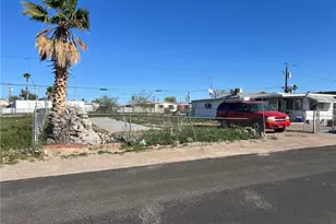 559 Silver Ln, Bullhead City, AZ 86442 - Photo 1