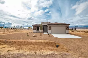7426 E Squaw Creek Dr, Kingman, AZ 86401 - Photo 1