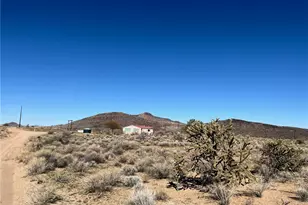 7448 N Maggie Way, Kingman, AZ 86409 - Photo 1