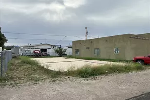 1954 Imperial Dr, Bullhead City, AZ 86442 - Photo 1