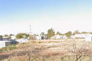 3677 E Bluebird Ln, Kingman, AZ 86409 - Photo 1
