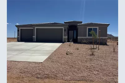 8974 E Arches Drive, Kingman, AZ 86401 - Photo 1