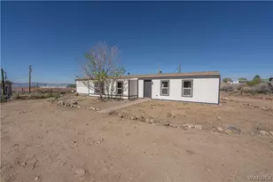 4290 N Smoketree Rd, Golden Valley, AZ 86413 - Photo 1