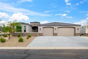 2836 Steamboat Dr, Bullhead City, AZ 86429 - Photo 1