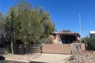 901 Roadrunner Dr, Bullhead City, AZ 86442 - Photo 1