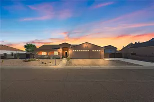 1714 E Scarlet Plume St, Kingman, AZ 86409 - Photo 1