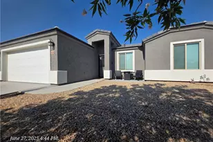 486 S Martinez Rd, Golden Valley, AZ 86413 - Photo 1