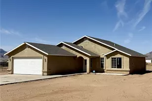 1045 S Teddy Roosevelt Rd, Golden Valley, AZ 86413 - Photo 1