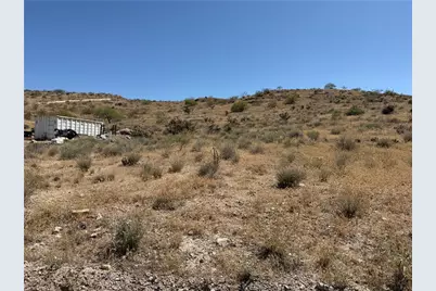 61 E Oatman Avenue, Kingman, AZ 86401 - Photo 1