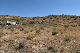 61 E Oatman Ave, Kingman, AZ 86401 - Photo 1