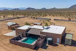 2424 E Beth Dr, Yucca, AZ 86438 - Photo 1