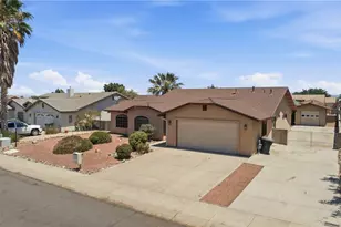 3918 N Eagle Rock Rd, Kingman, AZ 86409 - Photo 1