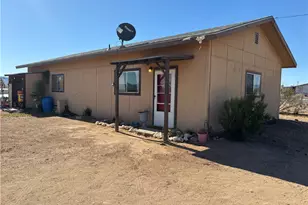 3565 N Gln Cyn Rd, Golden Valley, AZ 86413 - Photo 1