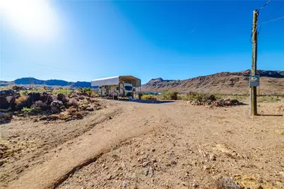 3084 W Mazatzal Drive, Golden Valley, AZ 86413 - Photo 1