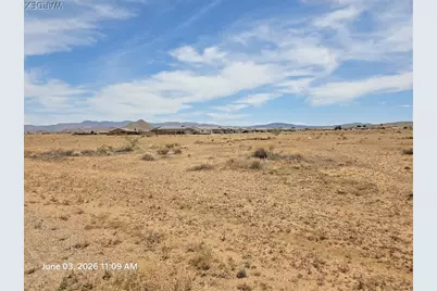 7313 Red Horse Drive, Kingman, AZ 86401 - Photo 1