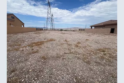 1029 Heritage Drive, Bullhead City, AZ 86429 - Photo 1