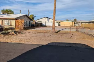 1952 E River Bend Cir, Bullhead City, AZ 86442 - Photo 1