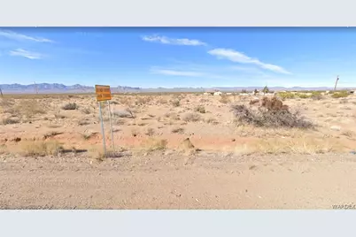 973 S Aztec Road, Golden Valley, AZ 86413 - Photo 1