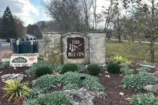 60 The Bluffs Dr, Eureka, MO 63025 - Photo 1