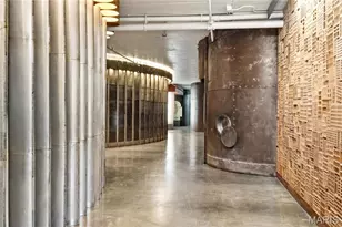 701 N 15th St, Saint Louis, MO 63103 - Photo 29