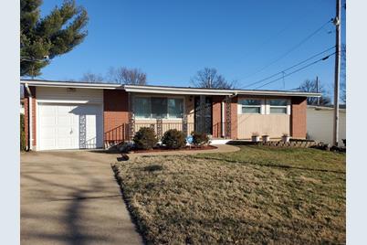 10334 Janson - Photo 1