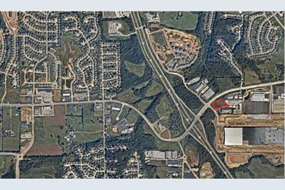 101 Hamilton Industrial Court, Wentzville, MO 63385 - Photo 1