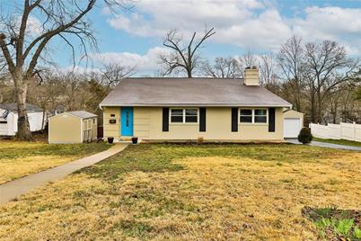 452 Iris Lane - Photo 1
