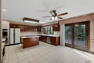 13290 Tall Pine Ct, Town and Country, MO 63017 - Photo 7