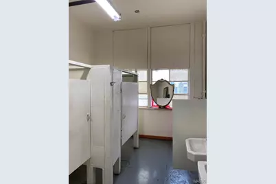 3020 Brantner, Saint Louis, MO 63106 - Photo 5