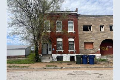 2743 Madison Street, Saint Louis, MO 63106 - Photo 1