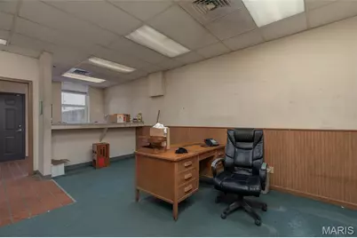 1900 Cole Street, Saint Louis, MO 63106 - Photo 3