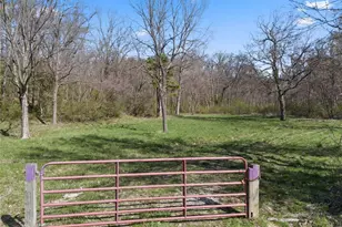 17 Greens Bottom Rd, Saint Charles, MO 63304 - Photo 1